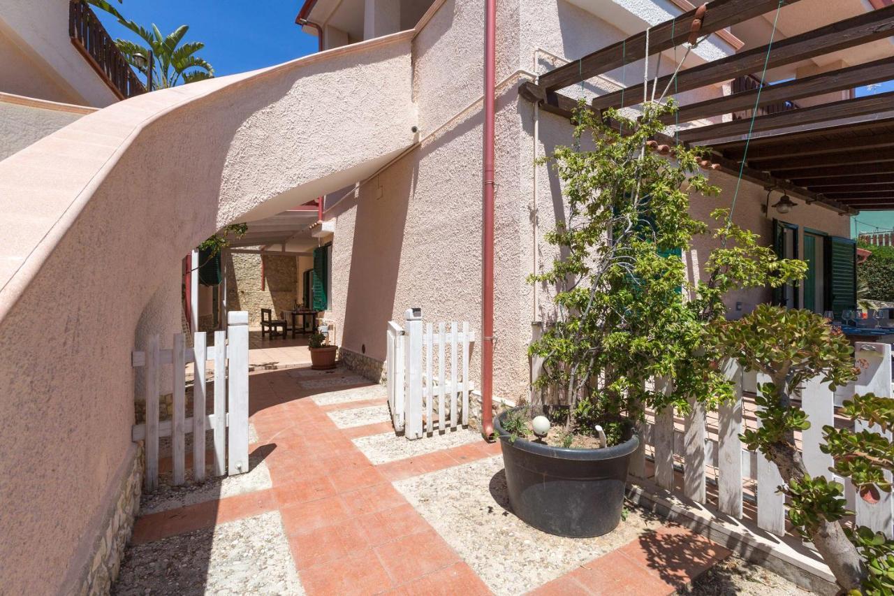 Il Bacio Del Sole By Barbarhouse Apartman Vieste Kültér fotó