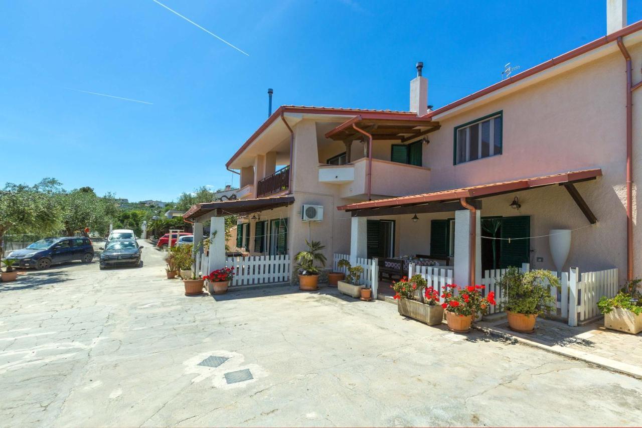 Il Bacio Del Sole By Barbarhouse Apartman Vieste Kültér fotó